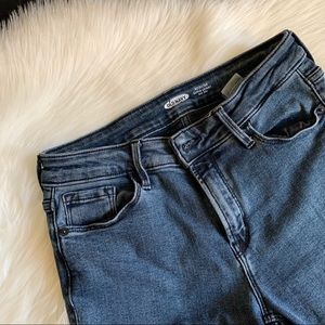 Blue mid rise skinny jeans